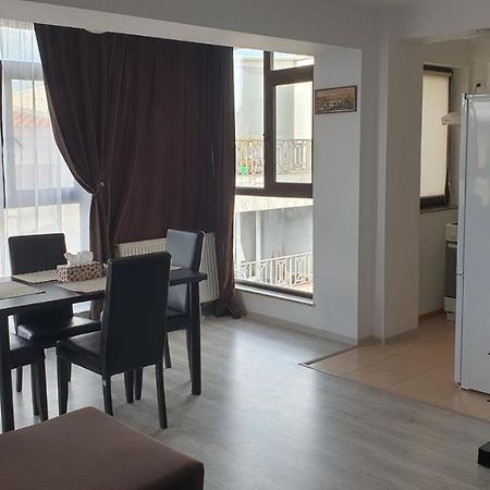 Apartament Lulu Mamaia Nord, 3 Minute De Plaja Năvodari Exterior foto